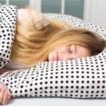 Dormir Hasta El Mediodía: ¿por Qué Algunos Adolescentes Duermen Tanto?
